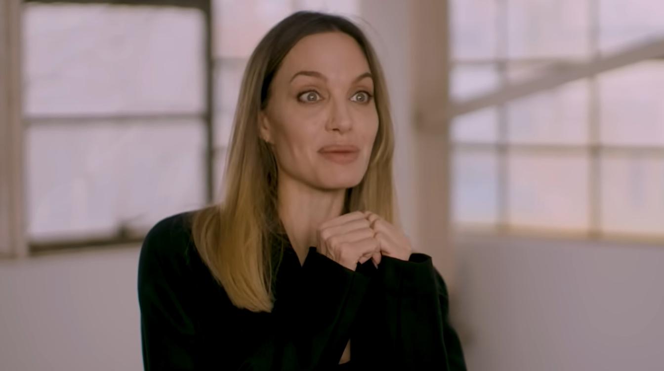 Анджелина Джоли готовится стать матерью в седьмой раз