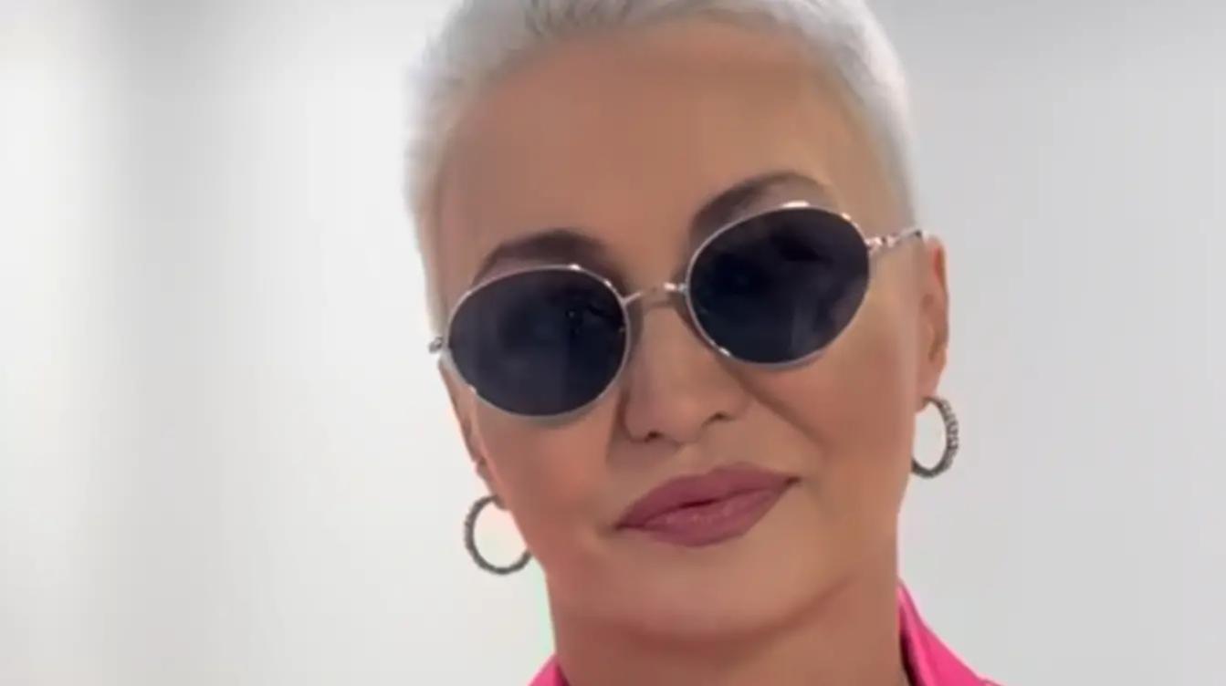 Катя Лель объявила себя целительницей