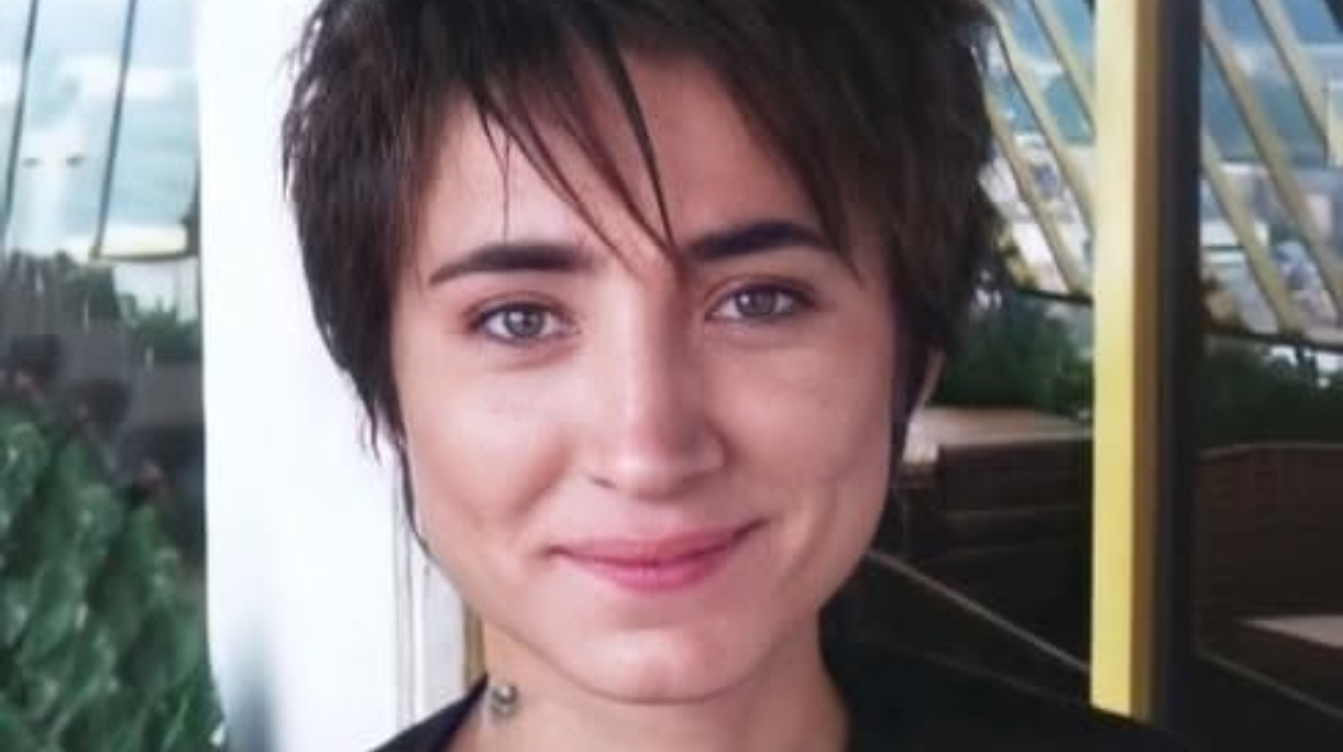 "Взрывоопасная дама": что случилось с Земфирой* после предательства России